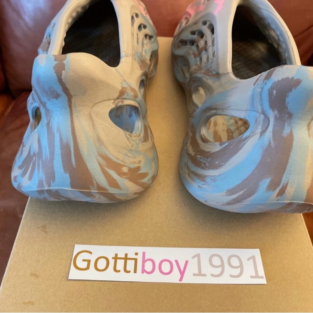 adidas YEEZY FOAM RUNNER 'MX SAND GREY' Size 11 2021 Neopolitan Kanye - Picture 3 of 9